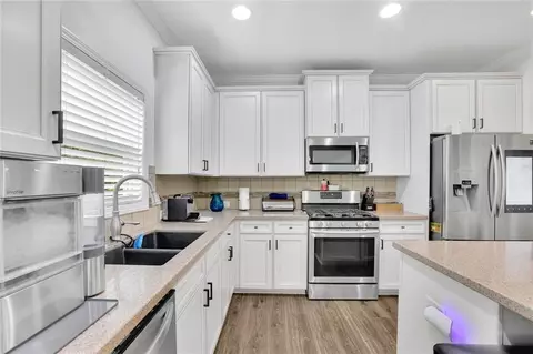 425 Eldridge Dr, Suwanee, GA 30024 photo 9
