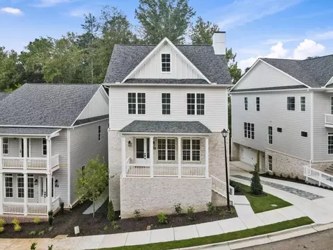 3020 Kara Ct, Roswell, GA 30076