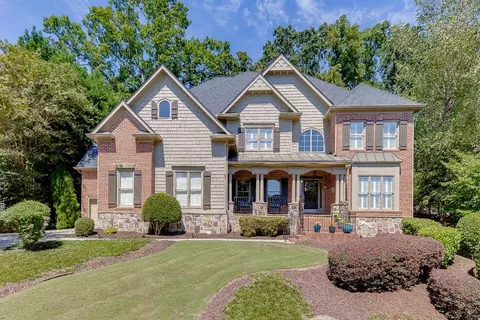 2698 Hidden Falls Dr, Buford, GA 30519