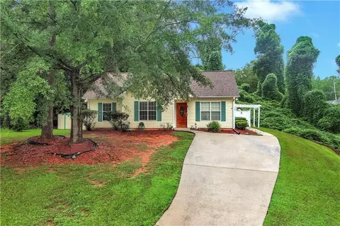 274 Griffith St, Winder, GA 30680