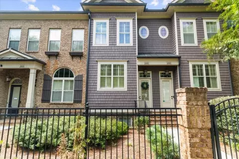Exterior - 2442 Gatebury Cir, Chamblee, GA 30341 photo 9 of 10