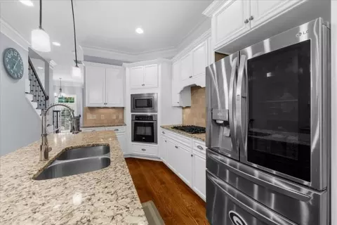Kitchen - 2442 Gatebury Cir, Chamblee, GA 30341 photo 2 of 9
