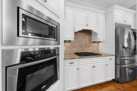 Kitchen - 2442 Gatebury Cir, Chamblee, GA 30341 photo 3 of 9