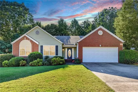 5062 Marsh Creek Ct, Braselton, GA 30517