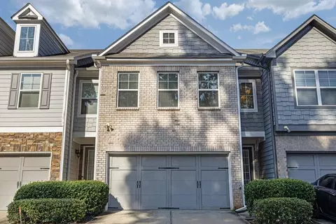 3927 Fireoak Dr, Decatur, GA 30032