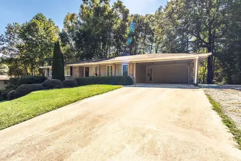 2490 Freydale Rd SE, Marietta, GA 30067