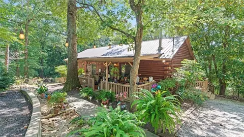 520 George Gray Ln, Waleska, GA 30183