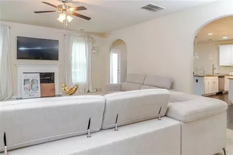 574 Caledon Way, Hampton, GA 30228 photo 8