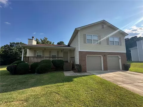 3719 Jackson Ln, Ellenwood, GA 30294