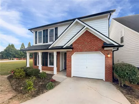 9562 Lakeview Cir, Union City, GA 30291