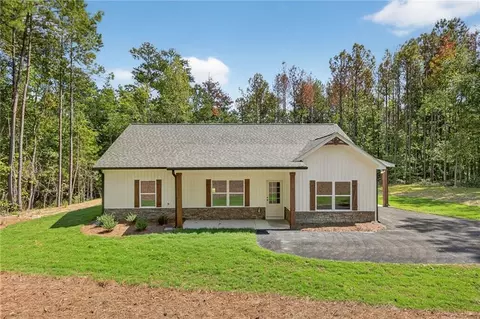 560 Coots Lake Rd, Rockmart, GA 30153