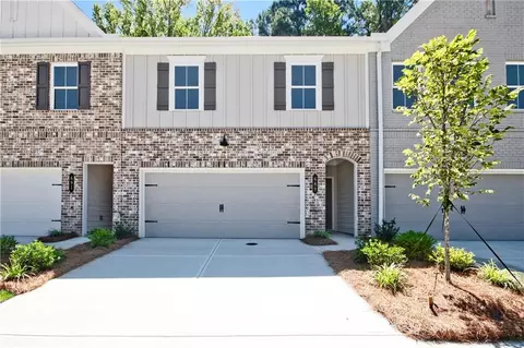 689 Sunstone Ln, Lawrenceville, GA 30043