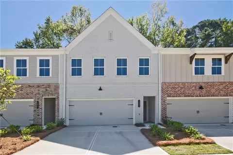 695 Sunstone Ln, Lawrenceville, GA 30043
