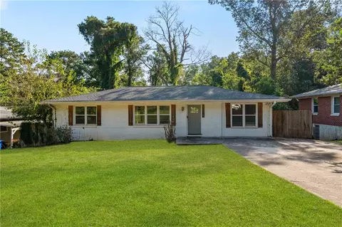 3278 Robin Rd, Decatur, GA 30032