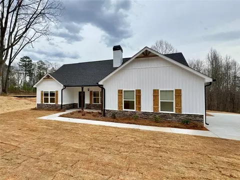 239 Cool Springs Lot Apt 8 Rd, Clarkesville, GA 30523