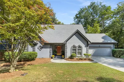 20 Woodview Dr, Cartersville, GA 30120