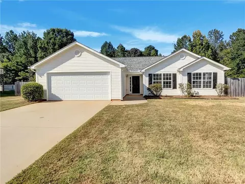 45 Kendall Ln, Covington, GA 30014