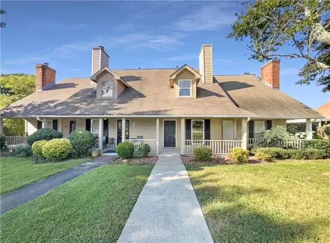 922 Park Pl NE, Conyers, GA 30012