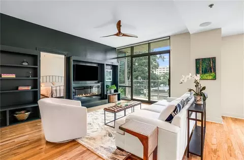 905 Juniper St NE #512, Atlanta, GA 30309