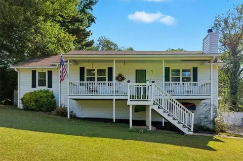 58 Lost Meadows Dr, Dallas, GA 30157