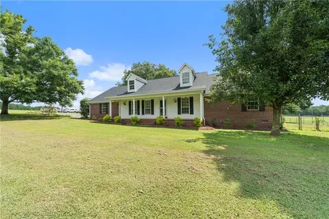 299 Colvin Rd, Forsyth, GA 31029