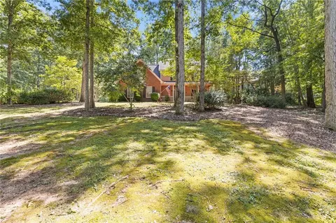 8345 Shadow Creek Dr, Bethlehem, GA 30620