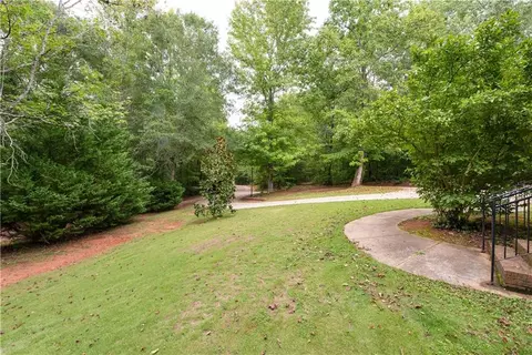 Exterior - 556 Fuller Rd, Athens, GA 30607 photo 3 of 12