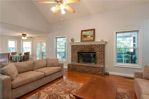 Living - 556 Fuller Rd, Athens, GA 30607 photo 1 of 3