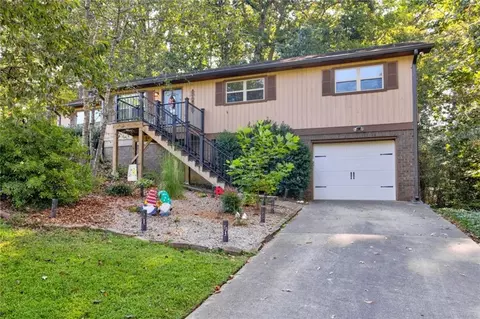 6682 Camp Ln, Acworth, GA 30102