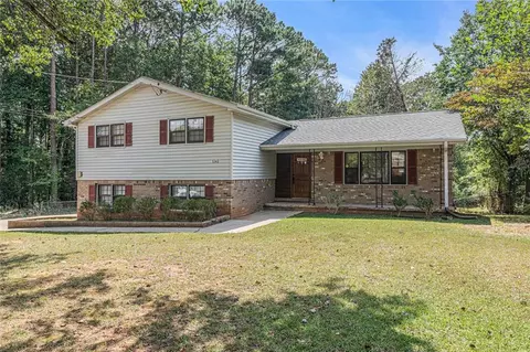 1343 Burbank Trl, Morrow, GA 30260