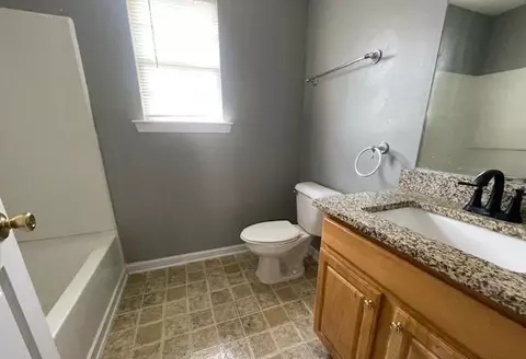 Bath - 130 Hazelhurst Dr, Covington, GA 30016 photo 2 of 2