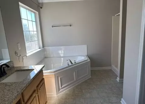 Bath - 130 Hazelhurst Dr, Covington, GA 30016 photo 1 of 2