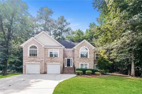 3273 Steeple Dr, Decatur, GA 30034