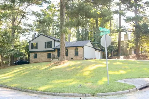 9010 Raven Dr, Jonesboro, GA 30238