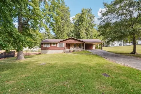 3910 Lisas Dr NW, Marietta, GA 30064