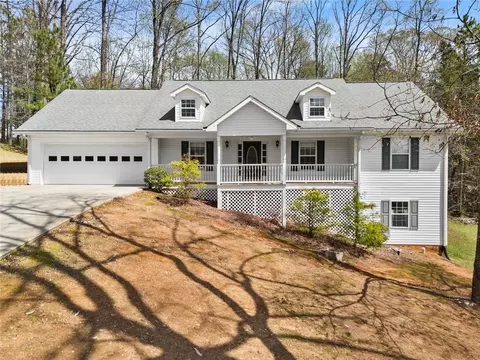61 Leafview Dr, Cleveland, GA 30528