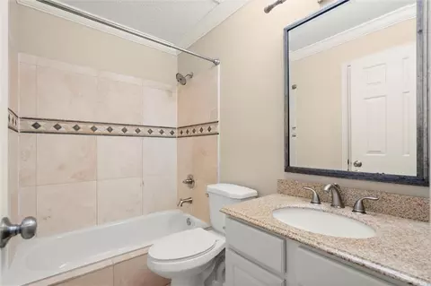Bath - 2995 Oxwell Dr, Duluth, GA 30096 photo 3 of 3