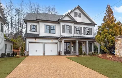 1010 Coleman Place Dr, Roswell, GA 30075