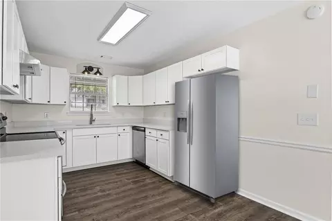 Kitchen - 70 Mountain Way, Covington, GA 30016 photo 1 of 3