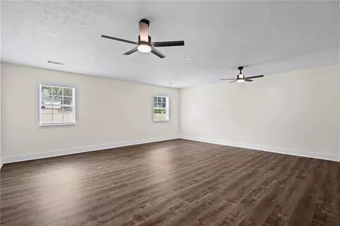 Living - 70 Mountain Way, Covington, GA 30016 photo 6 of 7