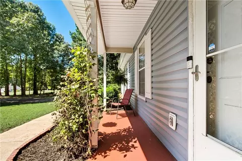 Exterior - 210 Steele Branch Ct, Hampton, GA 30228 photo 5 of 15