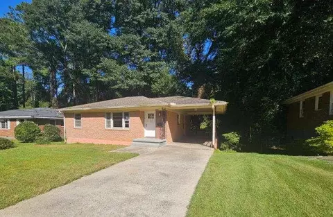 2382 Ridgecrest Ln, East Point, GA 30344