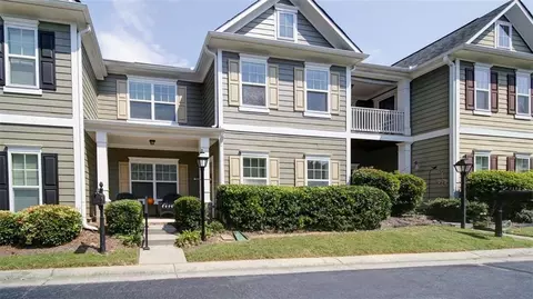 1126 Lake Point Way, Suwanee, GA 30024