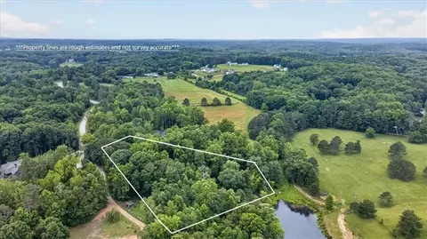 435 Sleepy Hollow Ln, Cumming, GA 30028