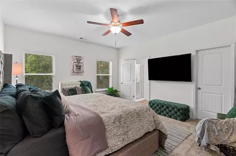 Bedroom - 586 Collington Cir, Dalton, GA 30721 photo 3 of 8