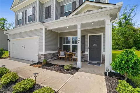 Exterior - 586 Collington Cir, Dalton, GA 30721 photo 2 of 5