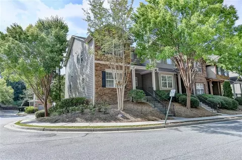5245 Whiteoak Ave SE, Smyrna, GA 30080