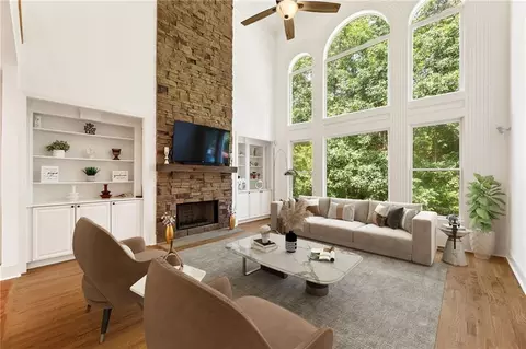 1105 River Laurel Dr, Suwanee, GA 30024