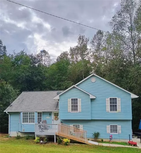 68 Tyler Ln, Carrollton, GA 30117