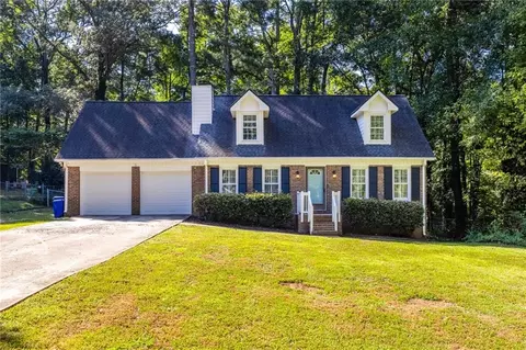 396 Windsor Farms Dr, Lawrenceville, GA 30046